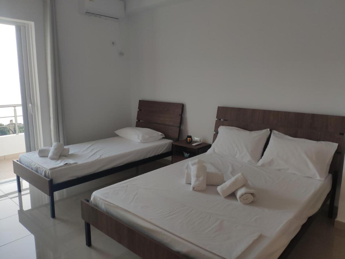 Kolagji Rooms Lukove Bagian luar foto