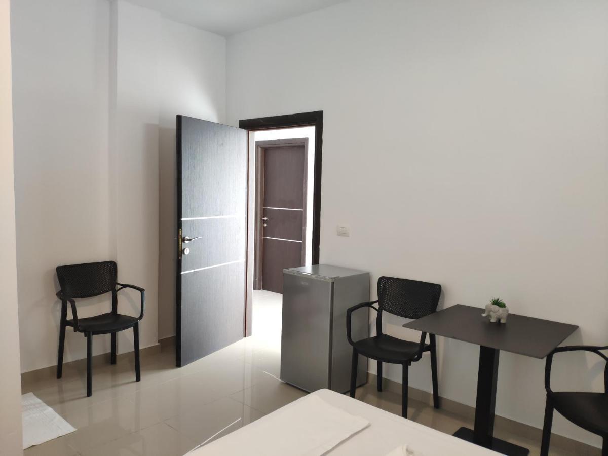 Kolagji Rooms Lukove Bagian luar foto