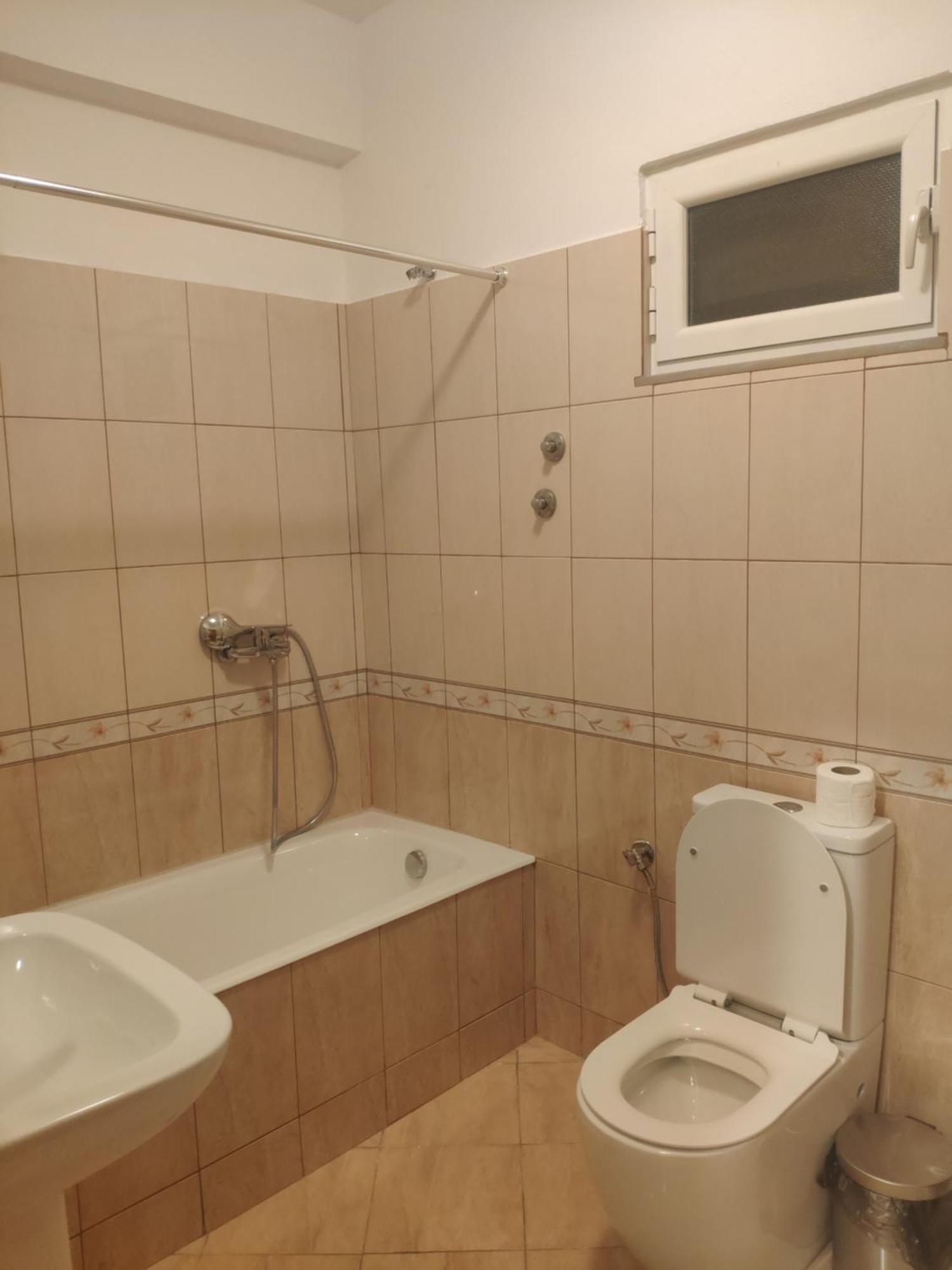 Kolagji Rooms Lukove Bagian luar foto