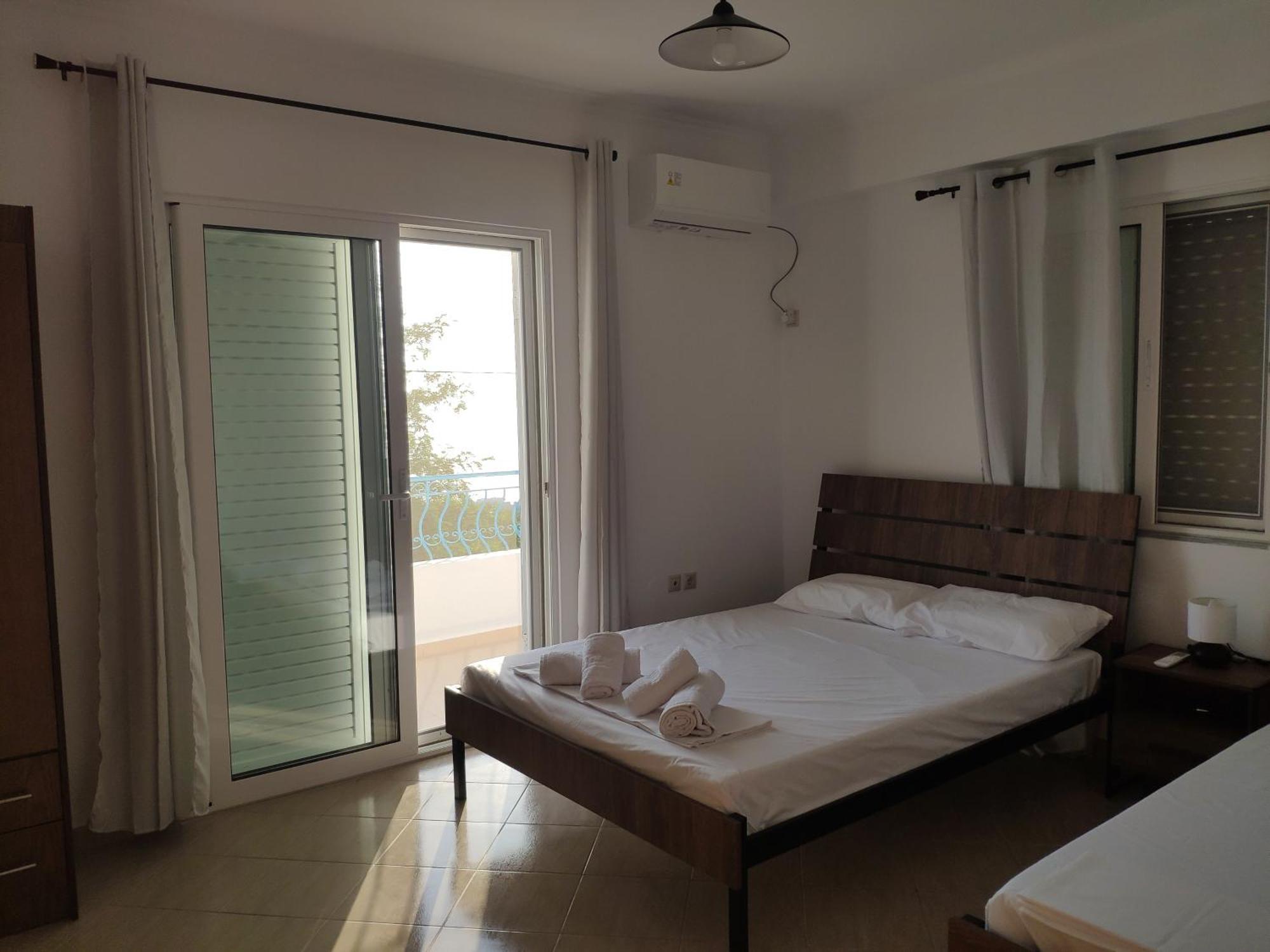 Kolagji Rooms Lukove Bagian luar foto