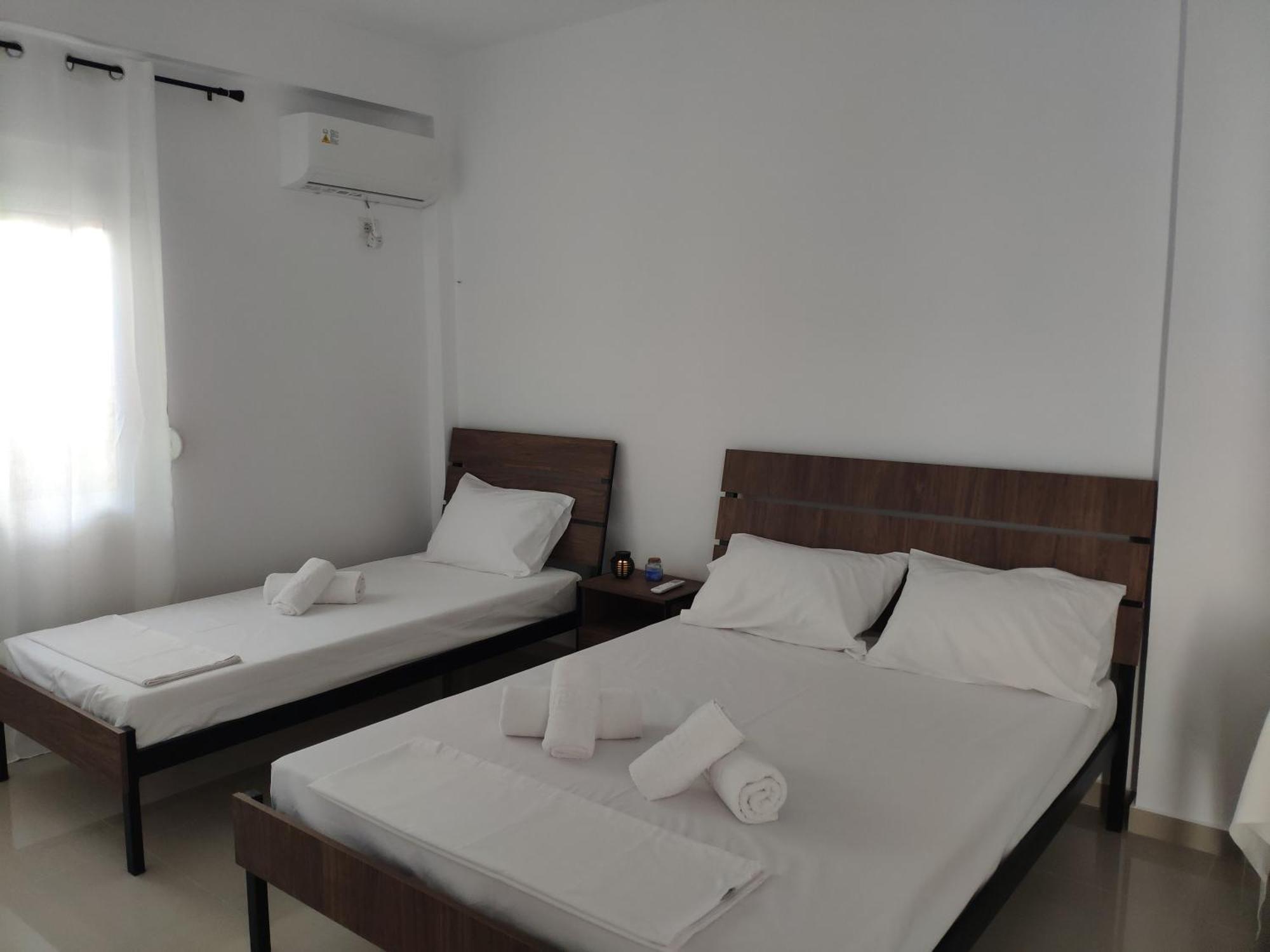 Kolagji Rooms Lukove Bagian luar foto