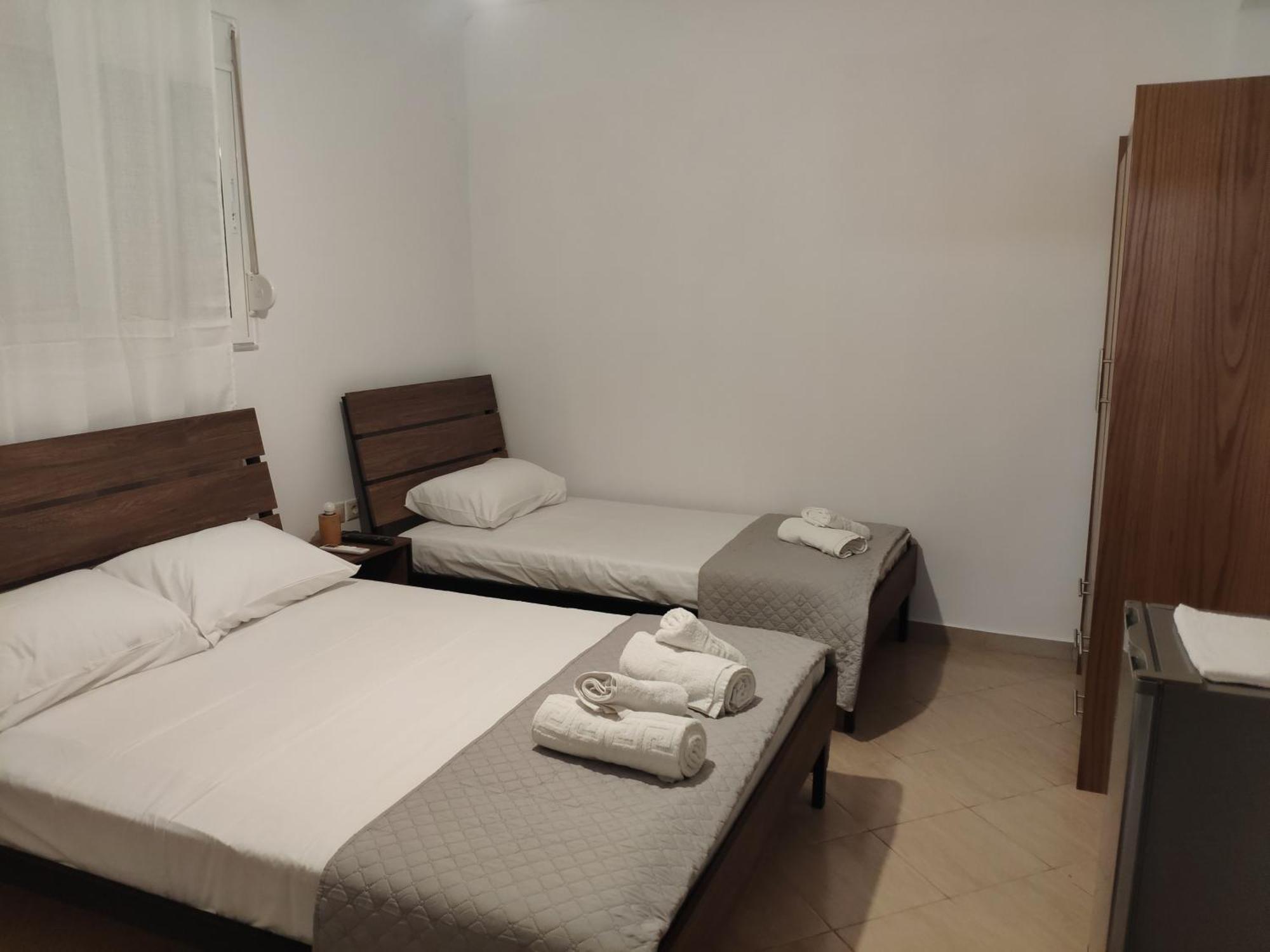 Kolagji Rooms Lukove Bagian luar foto