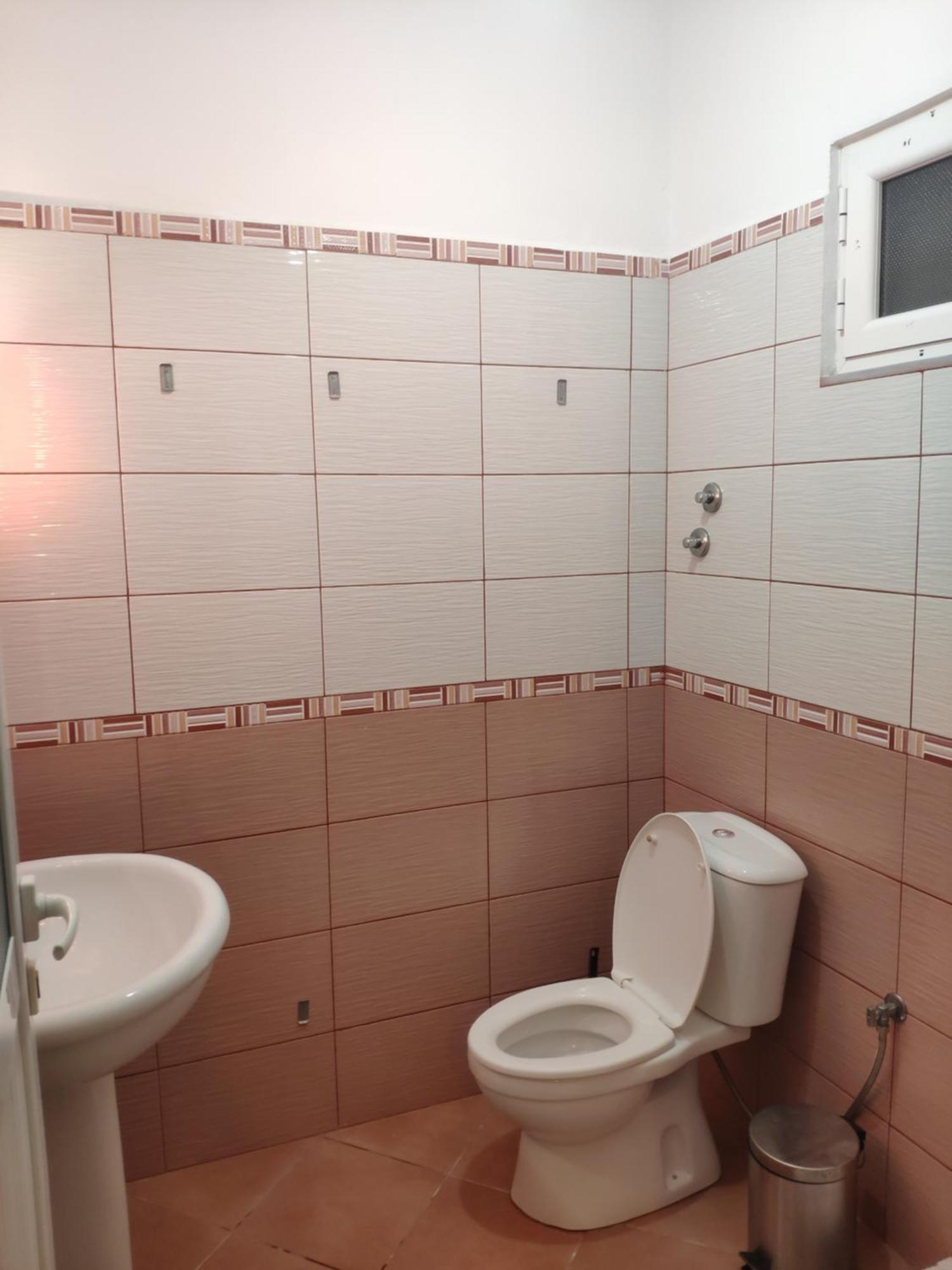 Kolagji Rooms Lukove Bagian luar foto